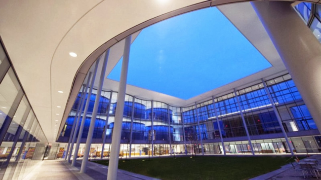����� ���������� ��������� ������������ � ������ ������� �. ������ � Foster + Partners