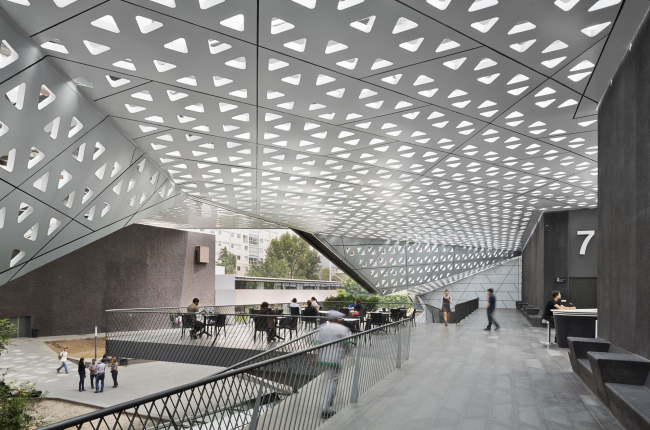 ������������ ��������� XXI ����. ����: Paul Rivera � Rojkind Arquitectos