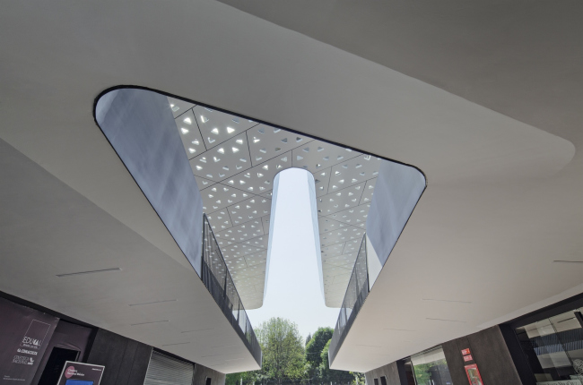 ������������ ��������� XXI ����. ����: Paul Rivera � Rojkind Arquitectos