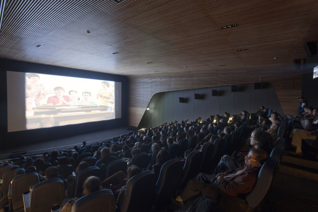 ������������ ��������� XXI ����. ����: Jaime Navarro � Rojkind Arquitectos