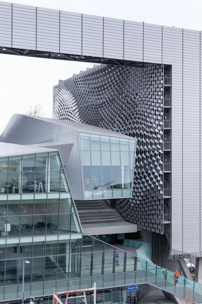 ������� �������� � ������ � ���-��������� � Iwan Baan. ���� � ����� morphopedia.com