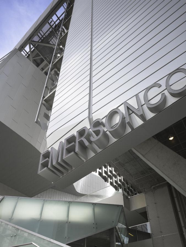 ������� �������� � ������ � ���-��������� � Roland Halbe. ���� � ����� morphopedia.com