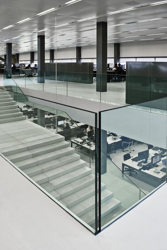 ����-�������� G-Star RAW � OMA