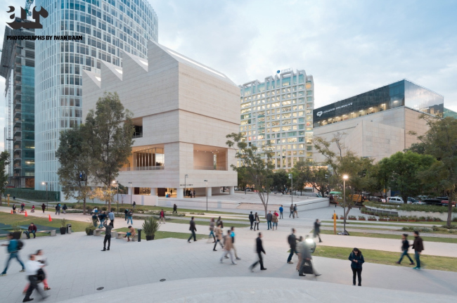 ����� Jumex � Iwan Baan / The Architectural Review