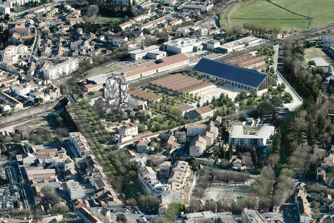 «Башня» – Центр художественных ресурсов на кампусе LUMA Arles