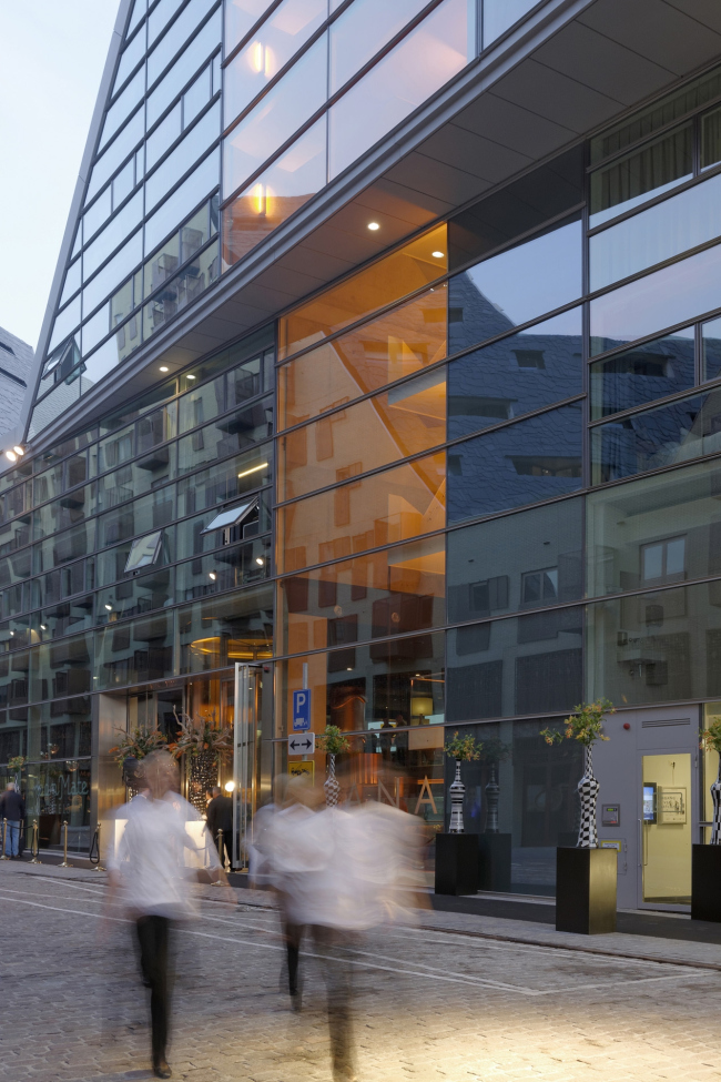 �������� IJdock. Bakers Architecten � ��� ��������. ����� Aitana IJdock � Frank Stahl