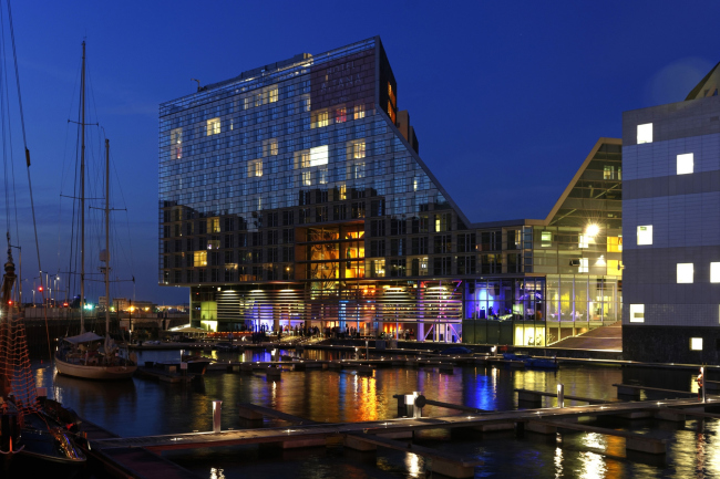 �������� IJdock. Bakers Architecten � ��� ��������. ����� Aitana IJdock � Frank Stahl
