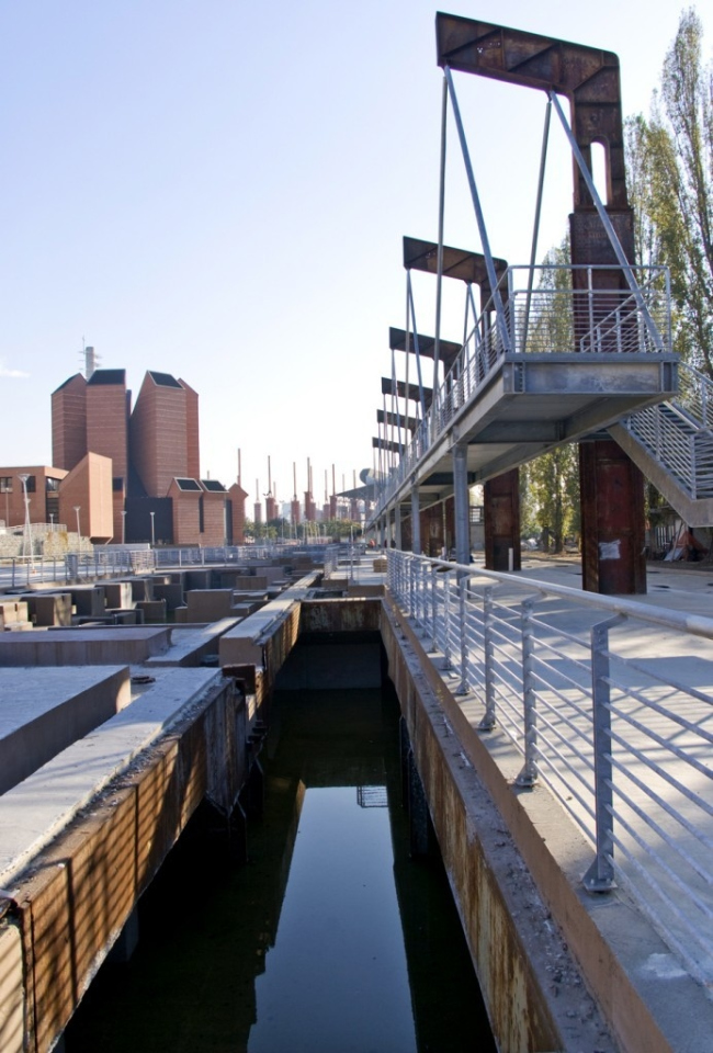 ����� ����. ����: Comitato Parco Dora