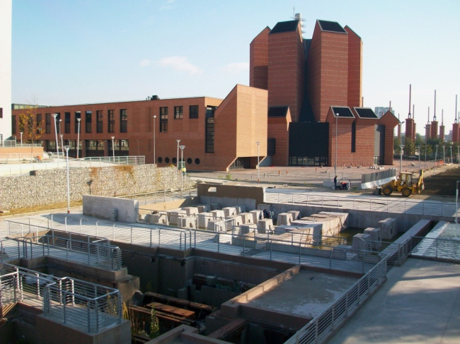 ����� ����. ����: Comitato Parco Dora