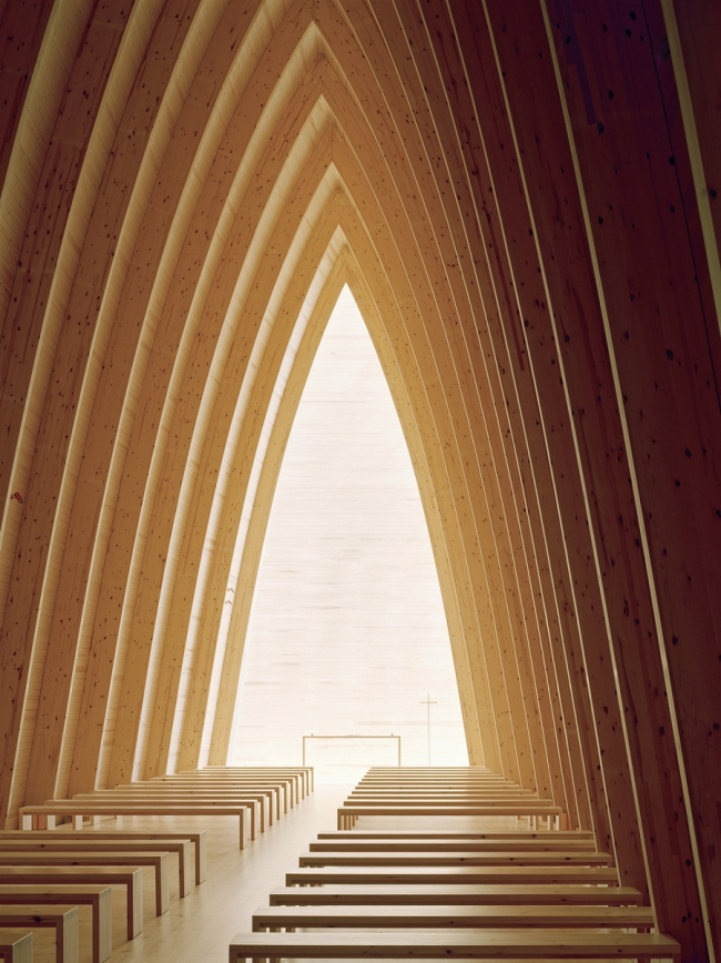 Экуменическая часовня Св. Генриха Sanaksenaho Architects в Турку. Фото: Jussi Tiainen