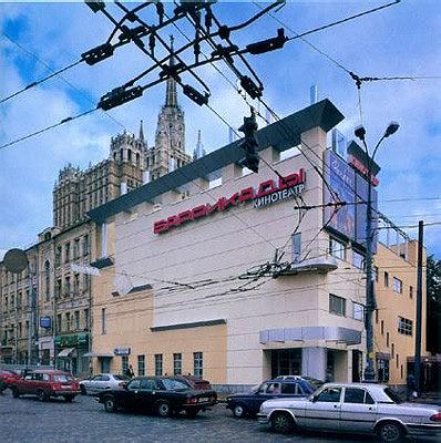 Реконструкция здания кинотеатра «Баррикады» © Алексей Бавыкин и партнёры