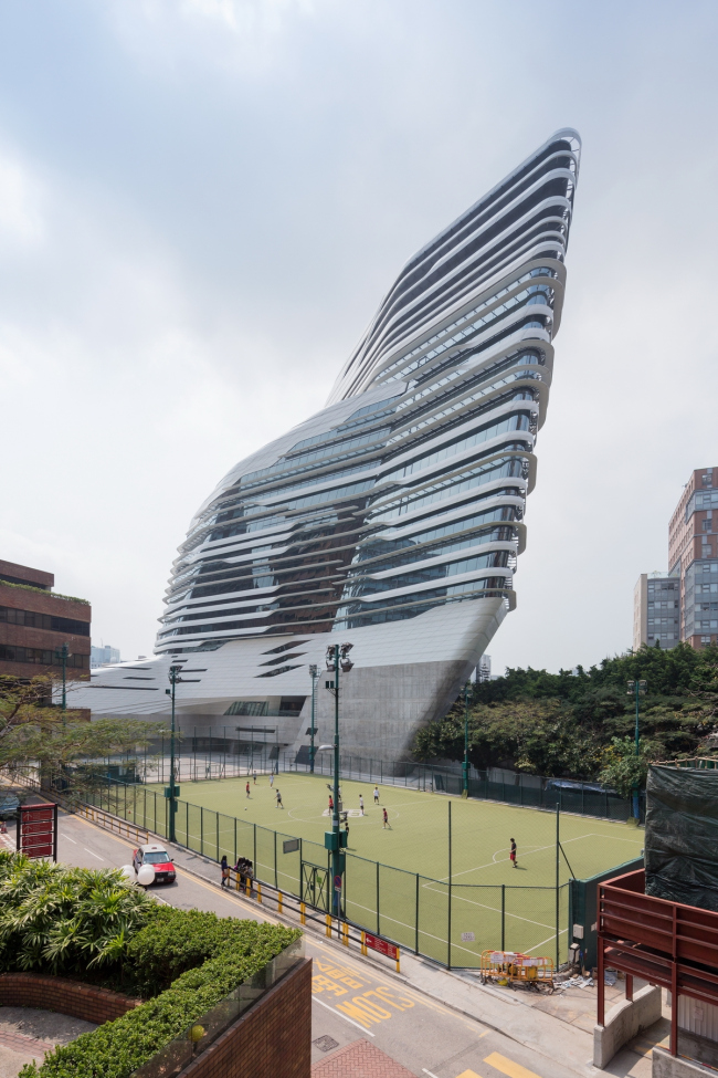  Jockey Club Innovation Tower   .   Iwan Baan