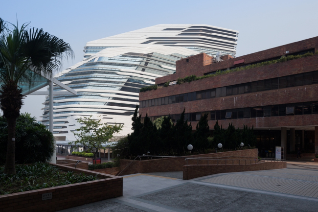 ������ Jockey Club Innovation Tower ������������ ���������������� ������������. ���� � Iwan Baan