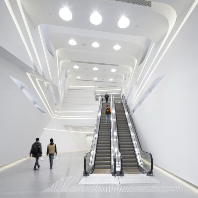 ������ Jockey Club Innovation Tower ������������ ���������������� ������������. ���� � doublespace