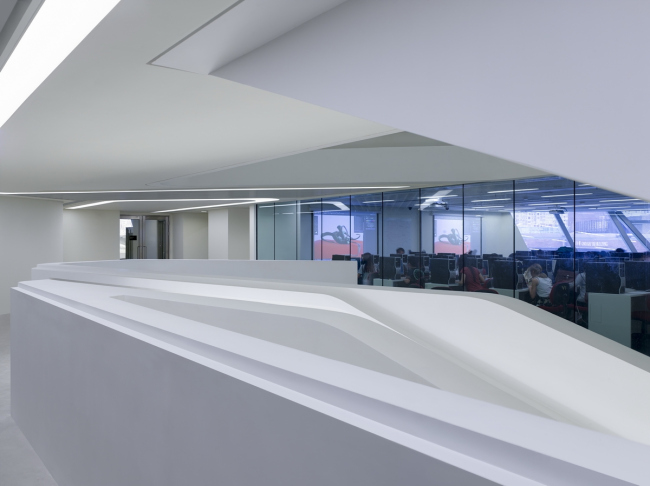 ������ Jockey Club Innovation Tower ������������ ���������������� ������������. ���� � Virgile Simon Bertrand