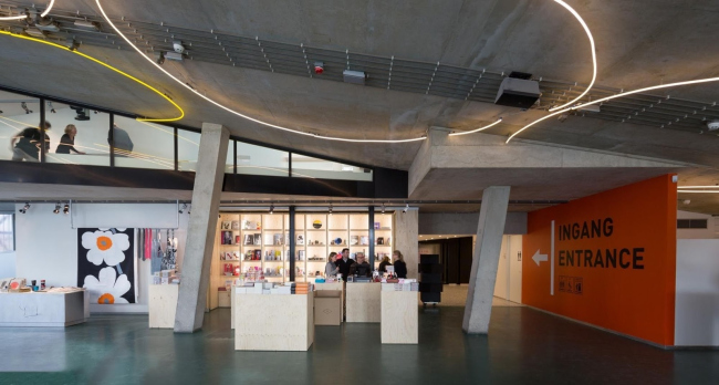 Выставочный зал Кунстхал. После
реконструкции 2013 года