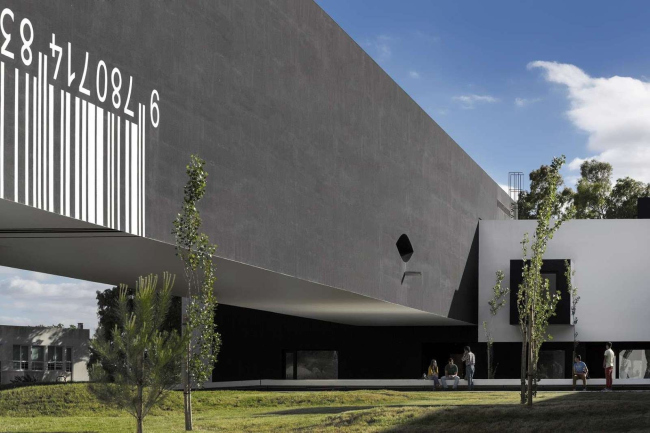 ������ ����� ����������. �������� Montenegro Architects