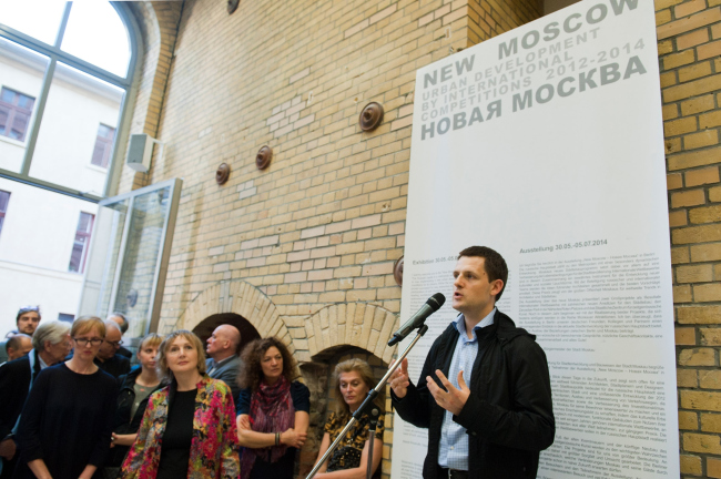 ������ �������� �� �������� ��������  �New Moscow � ����� ������ � Patricia Parinejad