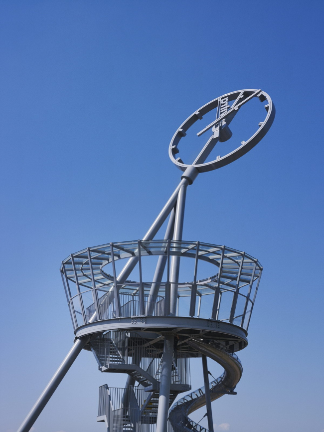 Vitra Slide Tower �������� ո�����. ����: Julien Lanoo � Vitra