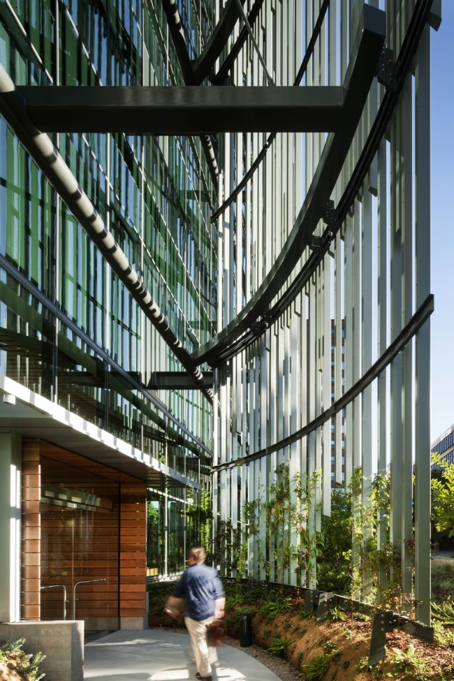 ������ EGWW � ���������. ���� � Nic Lehoux