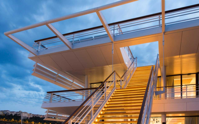 ���-���� ������. ���� � Nigel Young / Foster + Partners