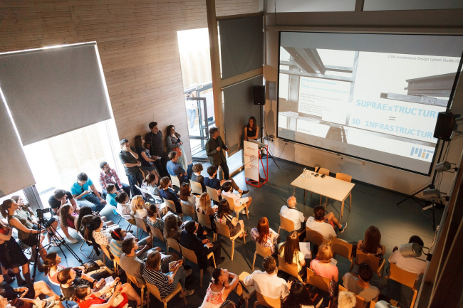 ������ ������ ������-������ � ������ ���� � ��������� ��������. ����:  ������ ��������� / �������� �������� 