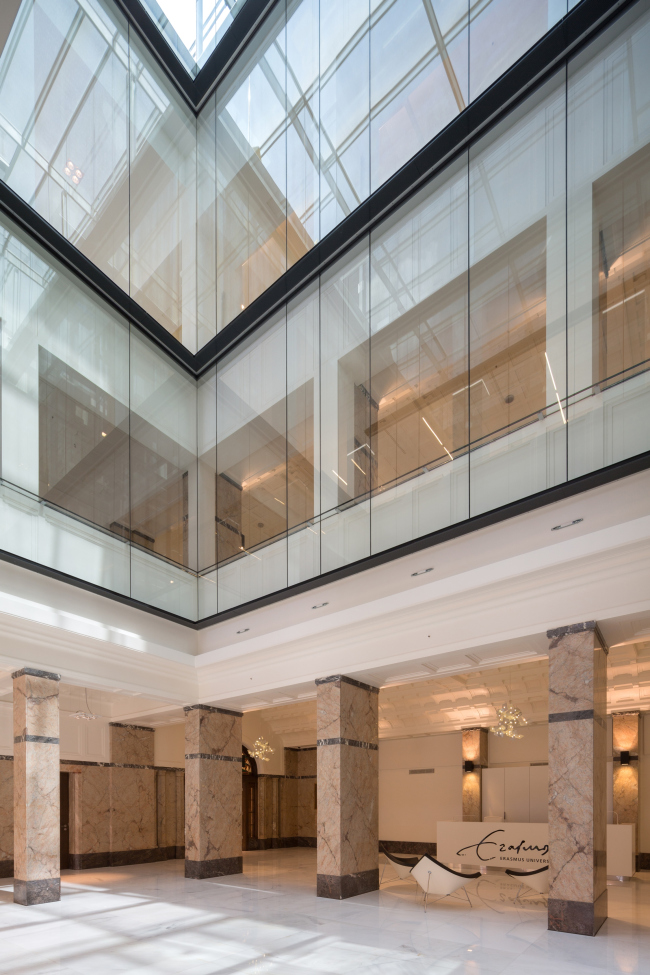 Erasmus University College � ���������� � (designed by) Erick van Egeraat / Ossip van Duivenbode