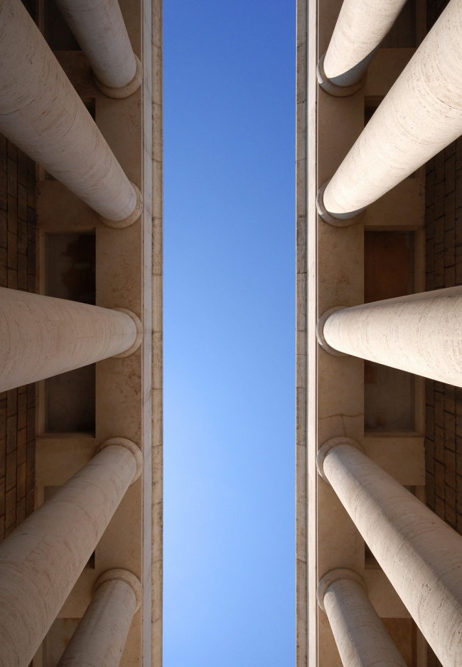 ����� EUR (Esposizione Universale di Roma) � ����. ���� � �������� �����