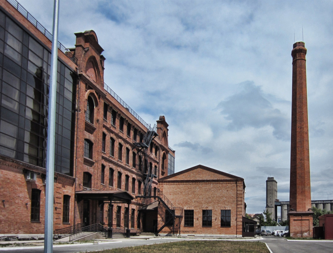 Reconstruction of the milling factory of Merchant Zaryvny into an office center � �+� Architects, Mealhouse Concept Design