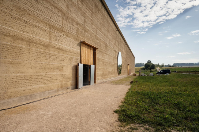 ����� ������������� ���� �������� Ricola � Ricola