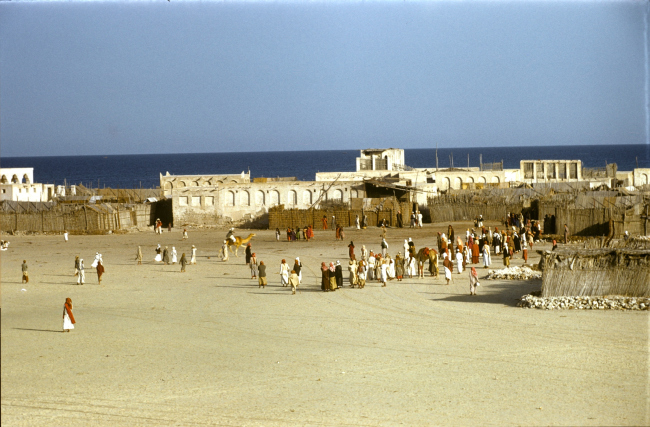 �������� ����� ������ �� ��������� � �����. 1950-� ����. ����: Ronald Codral. �������������: Codrai Gulf Collection - Abu Dhabi Tourism and Culture Authority