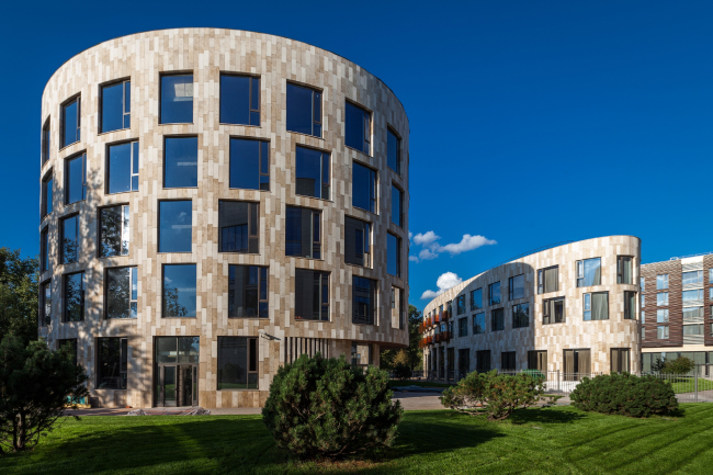 ����� Hilton Doubletree �� ������������� �����. ����������, 2014.  ���������� � ���������� ADM / �������� ������