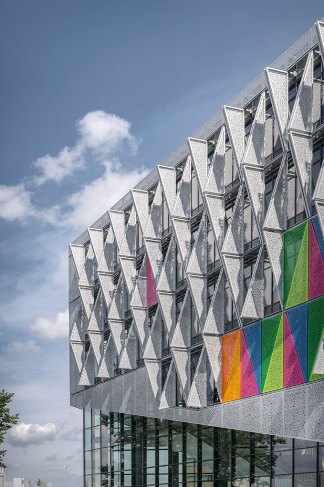 ������ ������������ ����� ����� � ��������� � Jens Lindhe