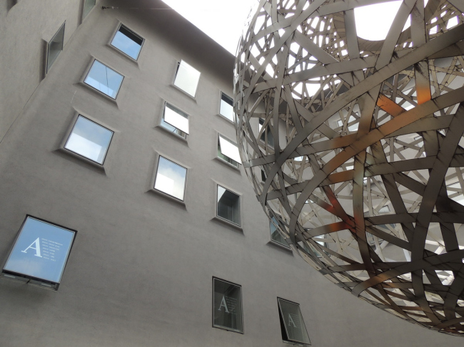 �������� Fünf Höfe � ��������� ���������