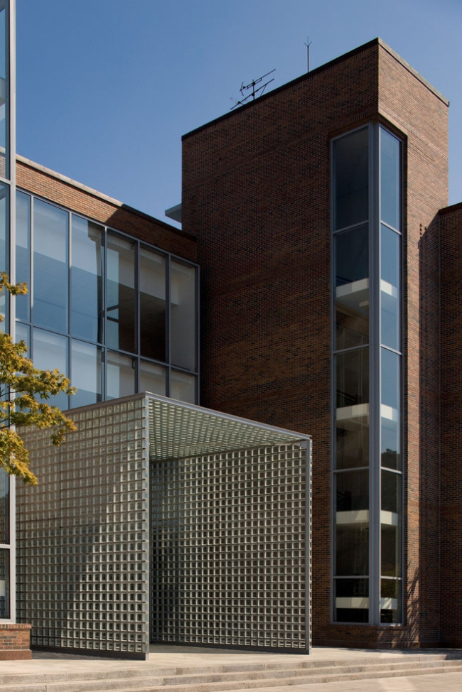 ������ �������� Amore Pacific � Fernando Guerra / FG+SG