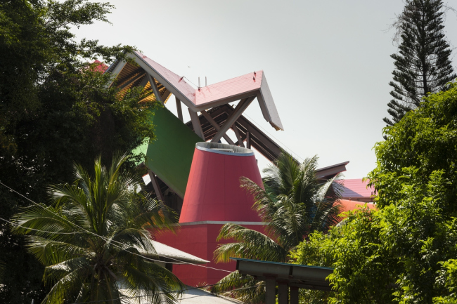 Biomuseo � ����� ���������������. ���� � Fernando Alda. ������������� Biomuseo