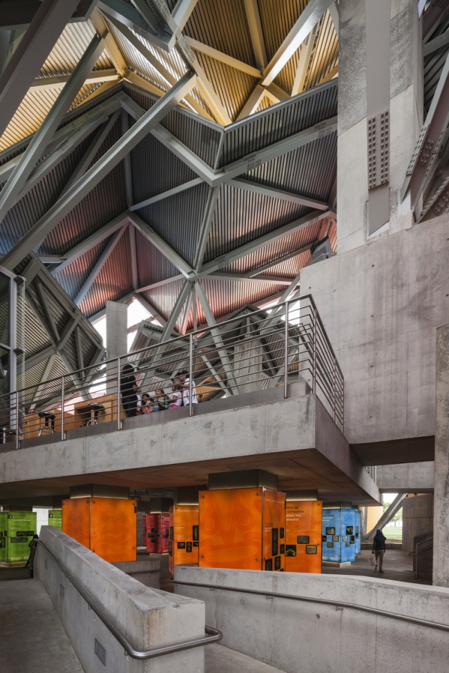 Biomuseo � ����� ���������������. ���� � Fernando Alda. ������������� Biomuseo