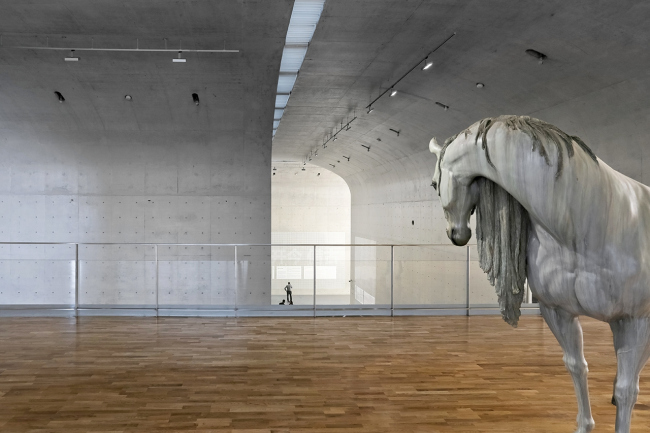     -  Su Shengliang.  Atelier Deshaus