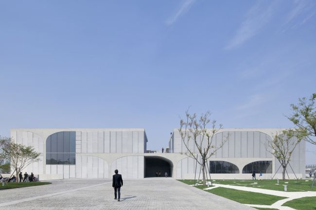 ����� ��� � ������ ����-����