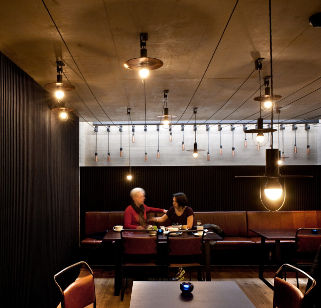 Haworth Tompkins. ����� ��������� � ��������� � Philip Vile. ������������� RIBA