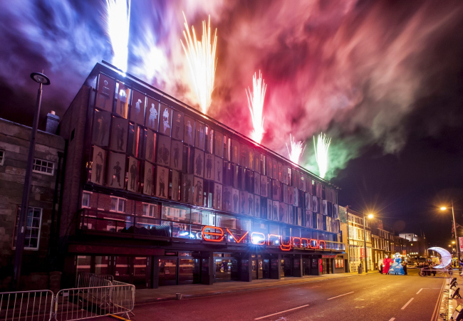 Haworth Tompkins.      Steve Aland.  RIBA