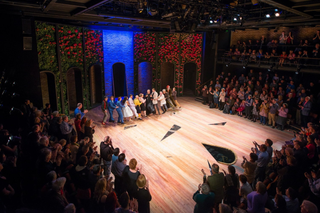 Haworth Tompkins. ����� ��������� � ���������. ������������ ����� � ���� �������� ������ � Brian Roberts. ������������� RIBA