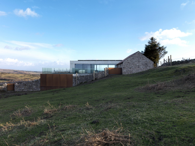 Loyn & Co. Architects.  Stormy Castle    Charles Hosea.  RIBA