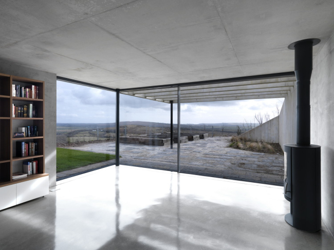 Loyn & Co. Architects. ����� Stormy Castle � ������ � Charles Hosea. ������������� RIBA