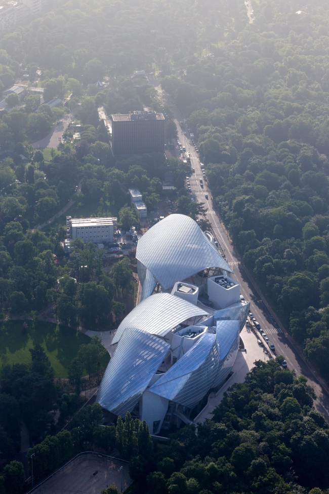 ���� Louis Vuitton. ����: Iwan Baan ��� Fondation Louis Vuitton � Iwan Baan