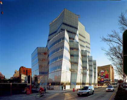 ����-�������� �������� IAC/InterActiveCorp