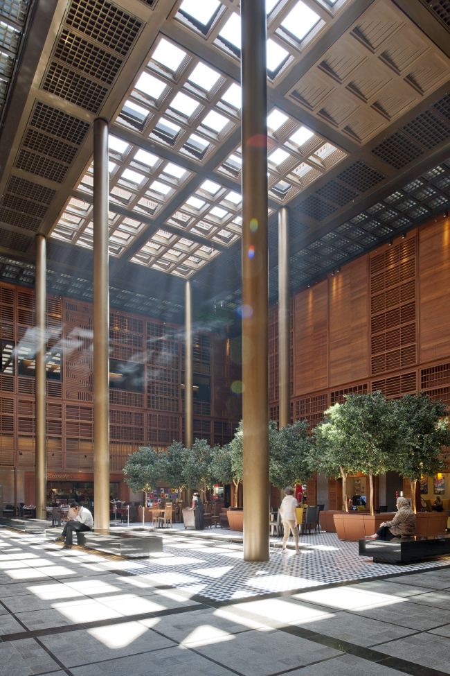 ����������� ����� ���-����. ���� � Nigel Young/Foster + Partners