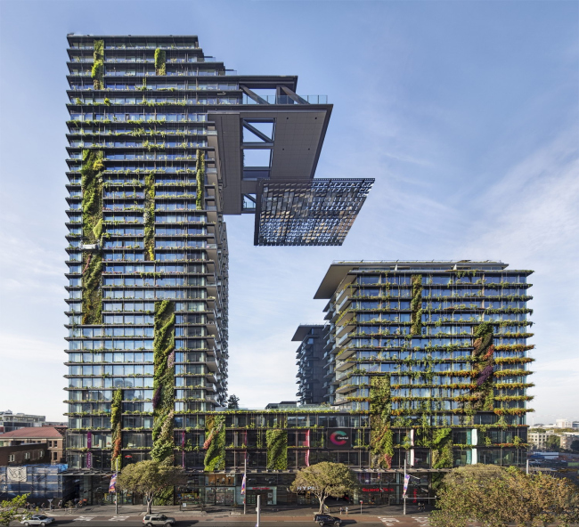 Башня One Central Park. Архитекторы Ateliers Jean Nouvel. Местные партнеры PTW Architects. Фотограф Murray Fredericks. Предоставлено Frasers Property и Sekisui House Башня One Central Park. Архитекторы Ateliers Jean Nouvel. Местные партнеры PTW Architects. Фотограф Murray Fredericks. Предоставлено Frasers Property и Sekisui House