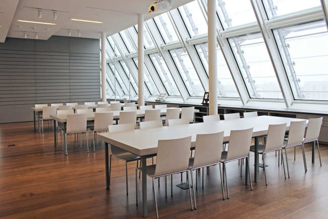 ����� �������� ������������ ������������ � �������������. ������� �����. ����: Antoinette Hocbo