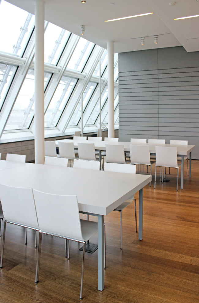 ����� �������� ������������ ������������ � �������������. ������� �����. ����: Antoinette Hocbo